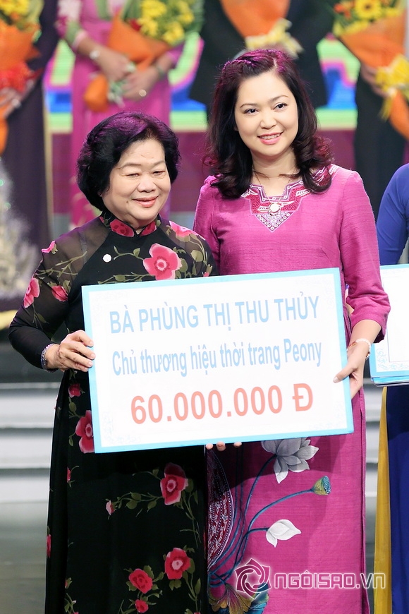 Phùng Thị Thu Thủy, Doanh nhân Phùng Thị Thu Thủy, Áo dài Peony