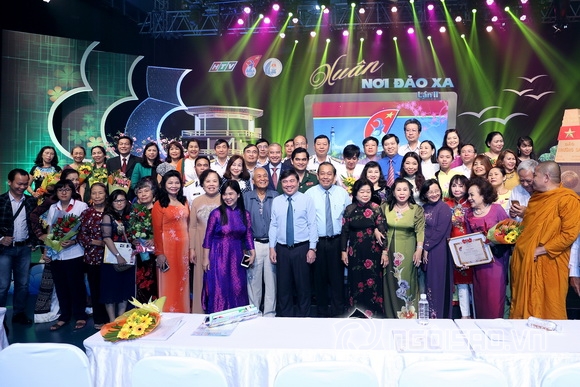 Phùng Thị Thu Thủy, Doanh nhân Phùng Thị Thu Thủy, Áo dài Peony