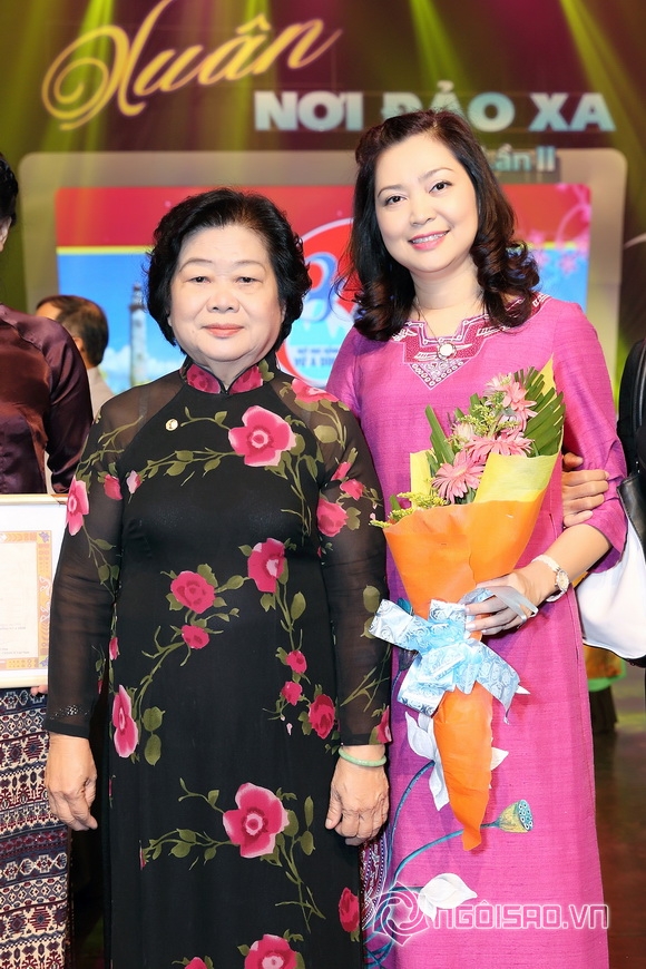 Phùng Thị Thu Thủy, Doanh nhân Phùng Thị Thu Thủy, Áo dài Peony