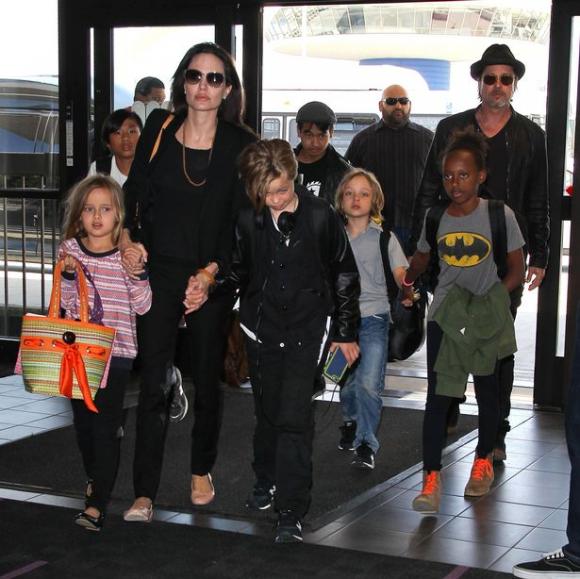 Angelina Jolie, con Angelina Jolie, Angelina Jolie và Brad Pitt,  Angelina Jolie ly hôn, Brad Pitt và Angelina Jolie ly hôn