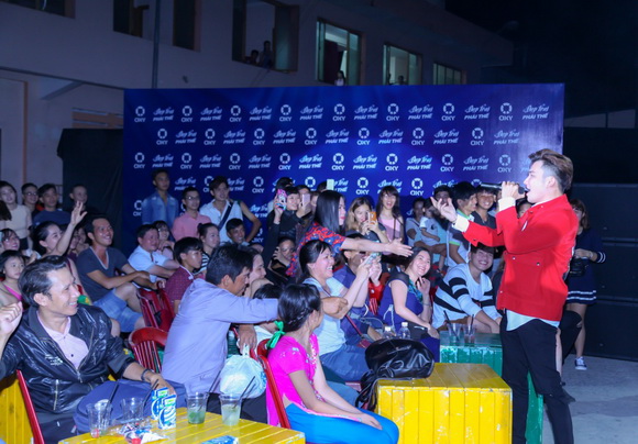 Unlimited X’mas, Sơn Tùng M-TP, Hari Won, Sao Việt