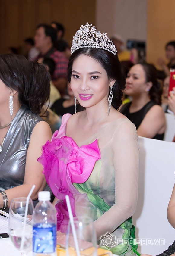 Á hậu Phạm Hoàng Yến, người đẹp Phạm Hoàng Yến, Phạm Hoàng Yến