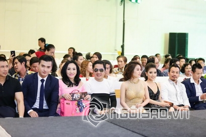 Sammy Dung, Hotgirl Sammy Dung, Sao Việt