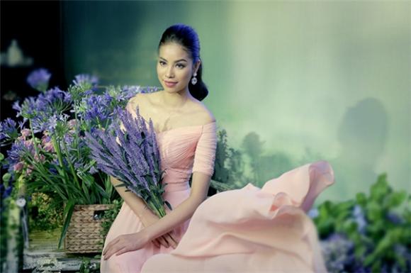 Phạm Hương, nữ hoàng quảng cáo phạm hương, hoa hậu phạm hương, sao Việt
