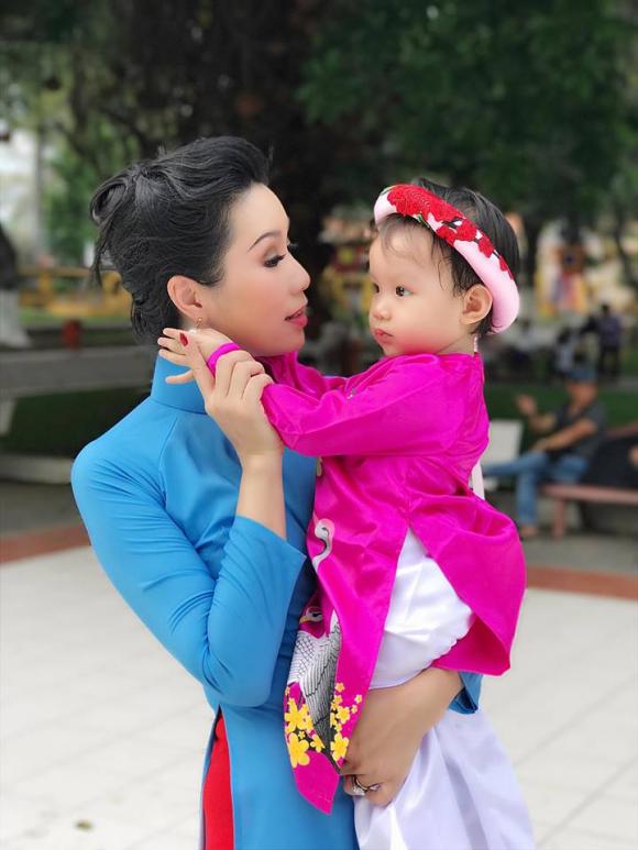  Kim Chi , mẹ con Kim Chi, ảnh đẹp mẹ con Kim Chi