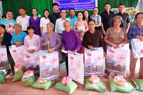 Việt Hương, danh hài việt, sao việt, viet huong