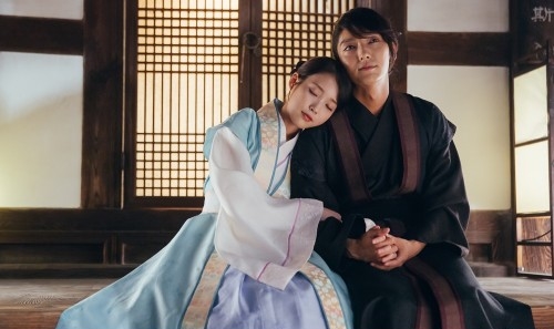 sao hàn, Lee Jun Ki, Lee Jun Ki và IU, Lee Jun Ki và IU hẹn hò, người tình ánh trăng