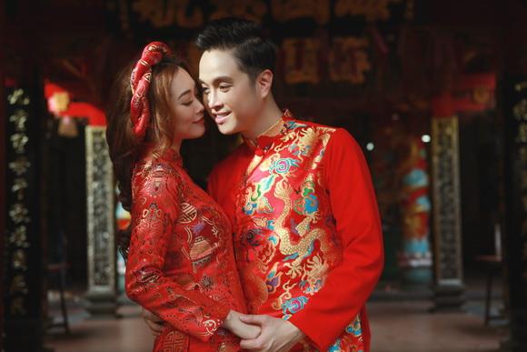 nhat-tinh-anh-261-4-ngoisao.vn-w580-h387 11 Nhật Tinh Anh, Ca sĩ Nhật Tinh Anh, Sao Việt