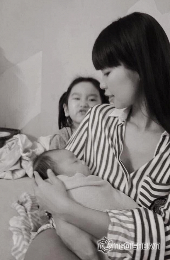 Hà Anh, siêu mẫu Hà Anh, em cùng cha khác mẹ Hà Anh