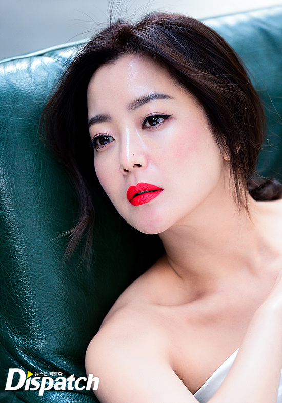 kim hee sun, nữ diễn viên kim hee sun, thời trang Kim Hee Sun, sao hàn
