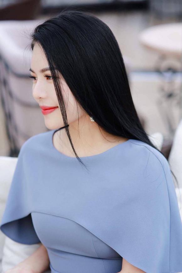 Mc nhã uyên,nhã uyên mc,mc vtc nhã uyên