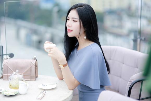 Mc nhã uyên,nhã uyên mc,mc vtc nhã uyên