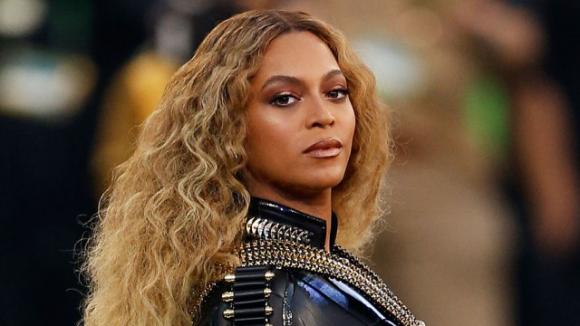 Beyonce, Female singer Beyonce, Beyonce accused of stealing music