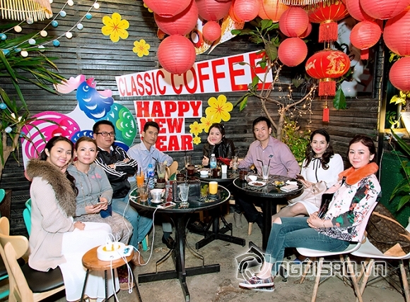 tu-thien-34-ngoisao.vn-w666-h464.jpg 1 bác sĩ Xuân Trường, thẩm mỹ Xuân Trường, đoàn từ thiện, Hoa hậu Mỹ Vân, Doanh nhân Thân thiện Thu Thủy