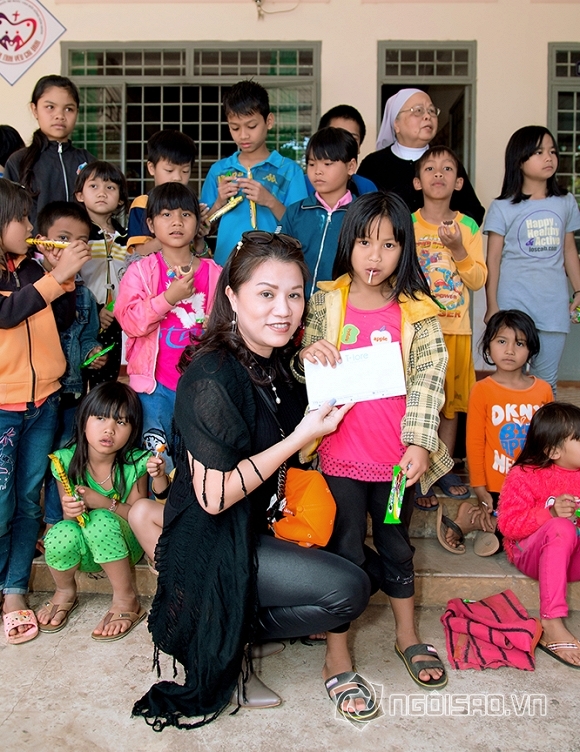 Doanh nhân Thân thiện Phan Thị Thu Thủy, Doanh nhân Thu Thủy, Doanh nhân Phan Thị Thu Thủy đi từ thiện, Golden Slim