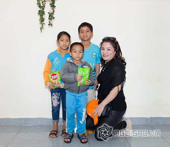 Doanh nhân Thân thiện Phan Thị Thu Thủy, Doanh nhân Thu Thủy, Doanh nhân Phan Thị Thu Thủy đi từ thiện, Golden Slim