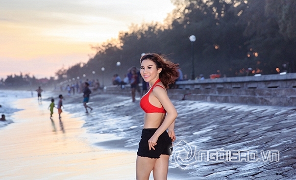 Hoa hậu Jenny Trần diện bikini khỏe vóc dáng chuẩn tại biển quê nhà Phan Thiết 1 Hoa hậu Jenny Trần, Jenny Trần diện bikini, Mirage Skin Care & Spa