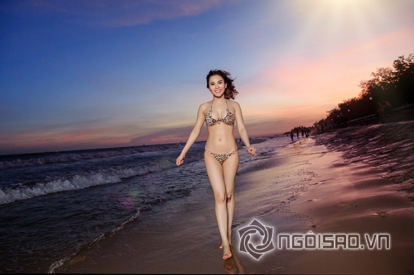 Hoa hậu Jenny Trần diện bikini khỏe vóc dáng chuẩn tại biển quê nhà Phan Thiết 1 Hoa hậu Jenny Trần, Jenny Trần diện bikini, Mirage Skin Care & Spa