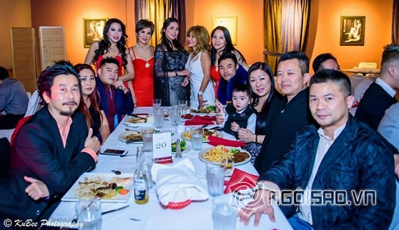 Hoa hậu Người Việt Thế giới 2017 Jasmine L Le được Dương Triệu Vũ tặng nụ hôn trong tiệc mừng sinh nhật 0 Hoa hậu Người Việt Thế giới 2017 Jasmine L Le, Hoa hậu Jasmine L Le, Hoa hậu Người Việt Thế giới 2017 Jasmine Liên Lê, DƯơng Triệu Vũ hôn Hoa hậu