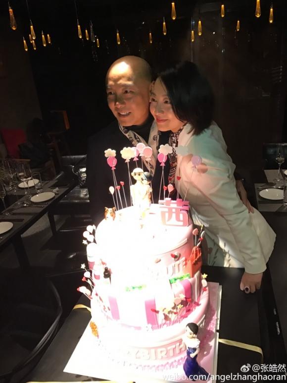 Trương Vệ Kiện , Trương Vệ Kiện tổ chức sinh nhật cho vợ, vợ chồng Trương Vệ Kiện