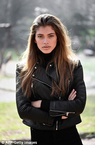 Valentina Sampaio, người mẫu chuyển giới Valentina Sampaio, Valentina Sampaio trên tạp chí Vogue Paris