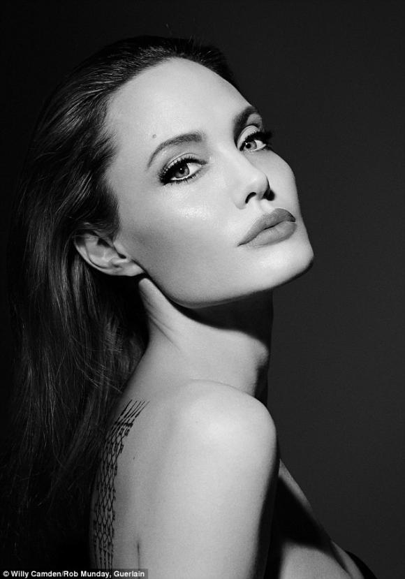 Angelina Jolie , Angelina Jolie làm đại diện hãng nước hoa, thương hiệu mỹ phẩm Guerlain, nước hoa Mon Guerlain,sao Hollywood