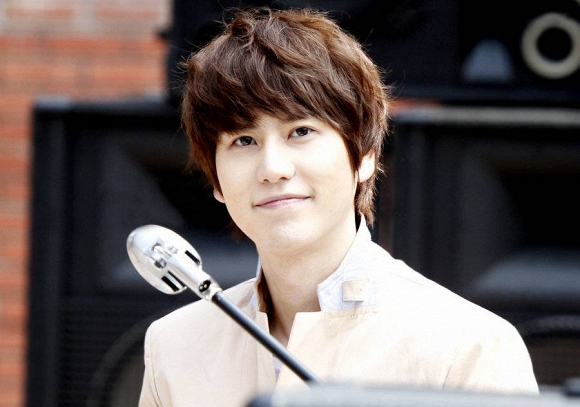 Kyuhyun (Super Junior) , Kyuhyun (Super Junior) bị ê-kíp bỏ rơi, nam thần Kyuhyun,sao Hàn