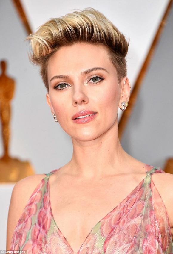 Scarlett Johansson, Scarlett Johansson ly hôn chồng người Pháp,  Romain Dauriac, nữ diễn viên  Romain Dauriac,sao Hollywood