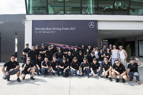 “Nàng Cám” Ninh Dương Lan Ngọc trổ tài cầm lái xế sang trên đất Thái 0 Ninh Dương Lan Ngọc,  Mercedes-Benz, MBDE 2017 tại Thái Lan, Mercedes-Benz C 300 AMG