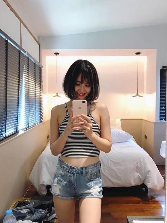 Huyền Lizzie, áo crop top, hot girl, sao Việt