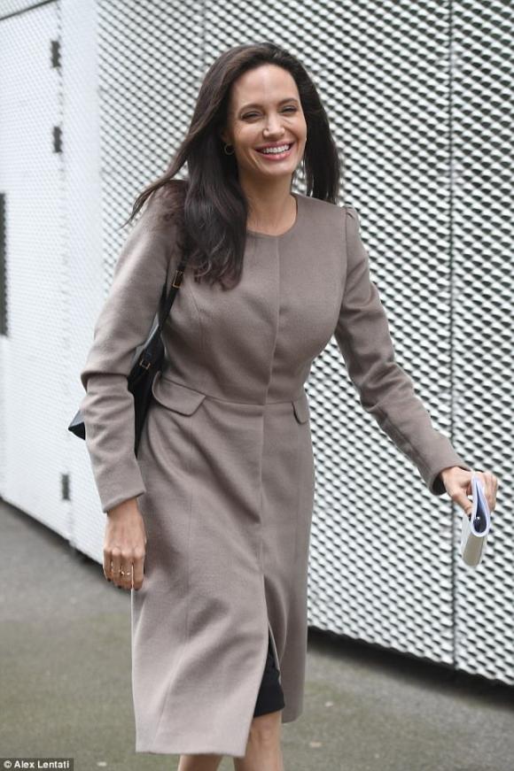Diễn viên Angelina Jolie, angelina jolie, sao Hollywood