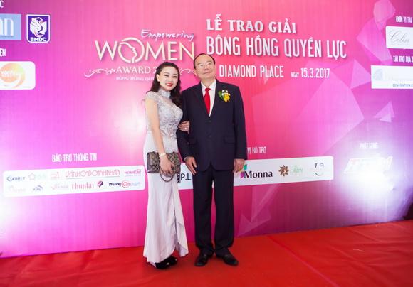 kim-nhung-173-4-ngoisao.vn-w580-h404 6 Nguyễn Kim Nhung, Doanh nhân Nguyễn Kim Nhung, Thời trang sao việt