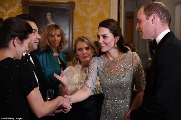 Công nương Anh Kate Middleton, phong cách thời trang của Kate, vợ chồng công nương Anh