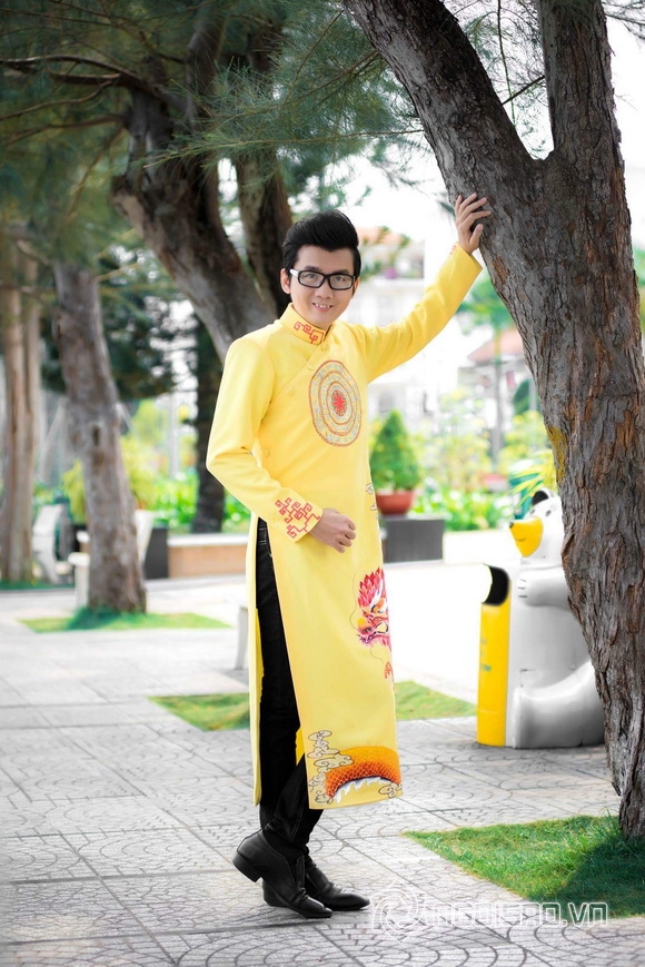 ton-hong-hoa-203-1-ngoisao.vn-w580-h869 10 Á vương Ký Quốc Đạt, Á khôi Tôn Hồng Hoa, Sao Việt