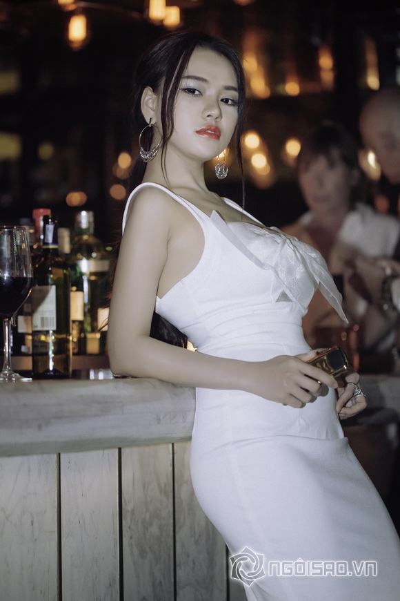 mon-2k-243-4-ngoisao.vn-w580-h870 4 Mon 2K, Hotgirl Mon 2K, Mon 2K và Ngân 98