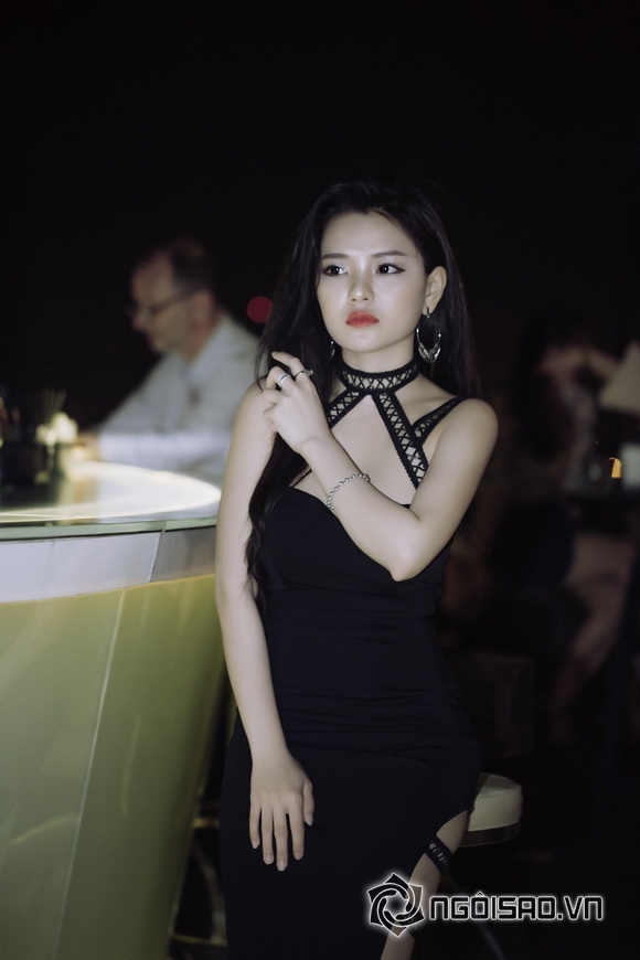 mon-2k-243-5-ngoisao.vn-w580-h870 3 Mon 2K, Hotgirl Mon 2K, Mon 2K và Ngân 98