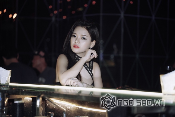 mon-2k-243-6-ngoisao.vn-w580-h387 2 Mon 2K, Hotgirl Mon 2K, Mon 2K và Ngân 98