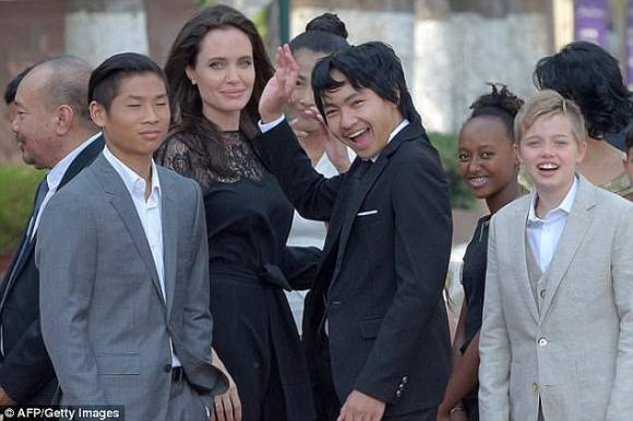 Diễn viên Angelina Jolie,Angelina Jolie và các con, angelina jolie, sao Hollywood