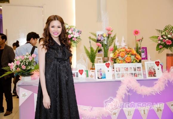 Bùi Thị Hà, Hoa hậu Bùi Thị Hà, Sao Việt, Quý bà Bùi Thị Hà