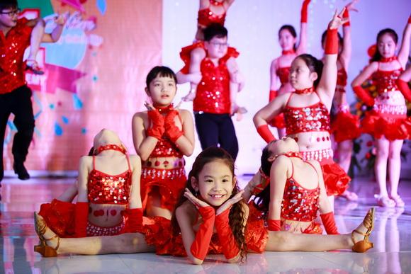 mg9242resize-ngoisao.vn-w580-h387 2 Big Toe,học viện khiêu vũ Pro-G,viết thành