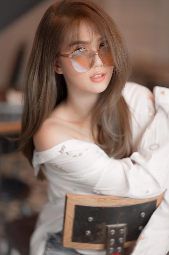 Người mẫu ngọc trinh,nữ hoàng nội y ngọc trinh,ngọc trinh khoe tóc mới