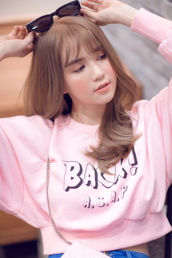 Người mẫu ngọc trinh,nữ hoàng nội y ngọc trinh,ngọc trinh khoe tóc mới