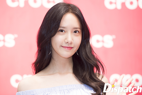 Yoona SNSD,đôi chân xấu xí của Yoona,yoona xinh tươi,Yoona tươi tắn, sao Hàn, sao kpop,thời trang sao