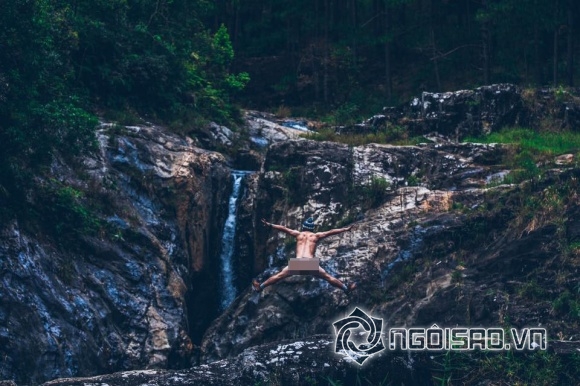 Tiến Đạt, Tiến Đạt nude, Tiến Đạt nude giữa thiên nhiên