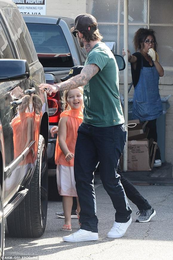 ,Harper Seven Beckham,Harper Seven con gái beck-vic,Harper Seven,con gái David Beckham