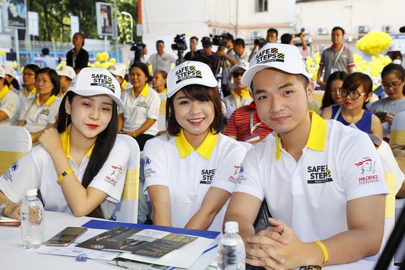 Dương Tử Quỳnh, SAFE STEPS, SAFE STEPS - Các Bước An Toàn Đường Bộ