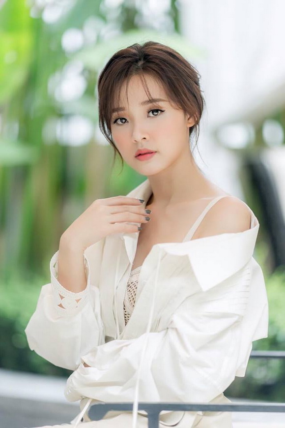 Hotgirl midu,diễn viên midu,midu khêu gợi