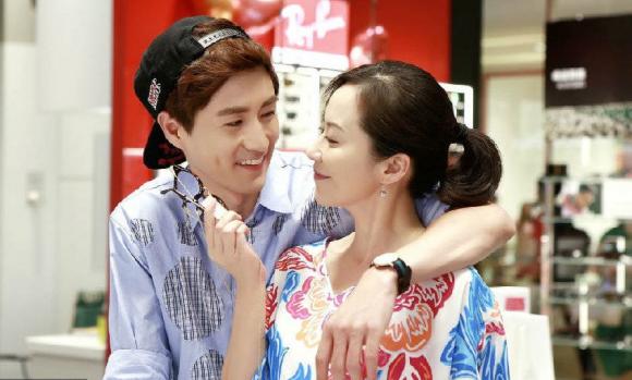 Bước đến phòng ngủ con gái, phát hiện âm thanh lạ, sự thật khiến tôi chết lặng