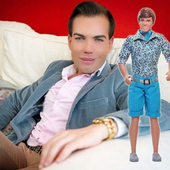 Chloe Khan, Rodrigo Alves, 'người đẹp ngực khủng' Chloe Khan, búp bê Ken đời thực, sao Hollywood