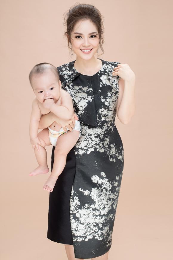 Dương Cẩm Lynh, con trai Dương Cẩm Lynh, con Dương Cẩm Lynh, sao Việt